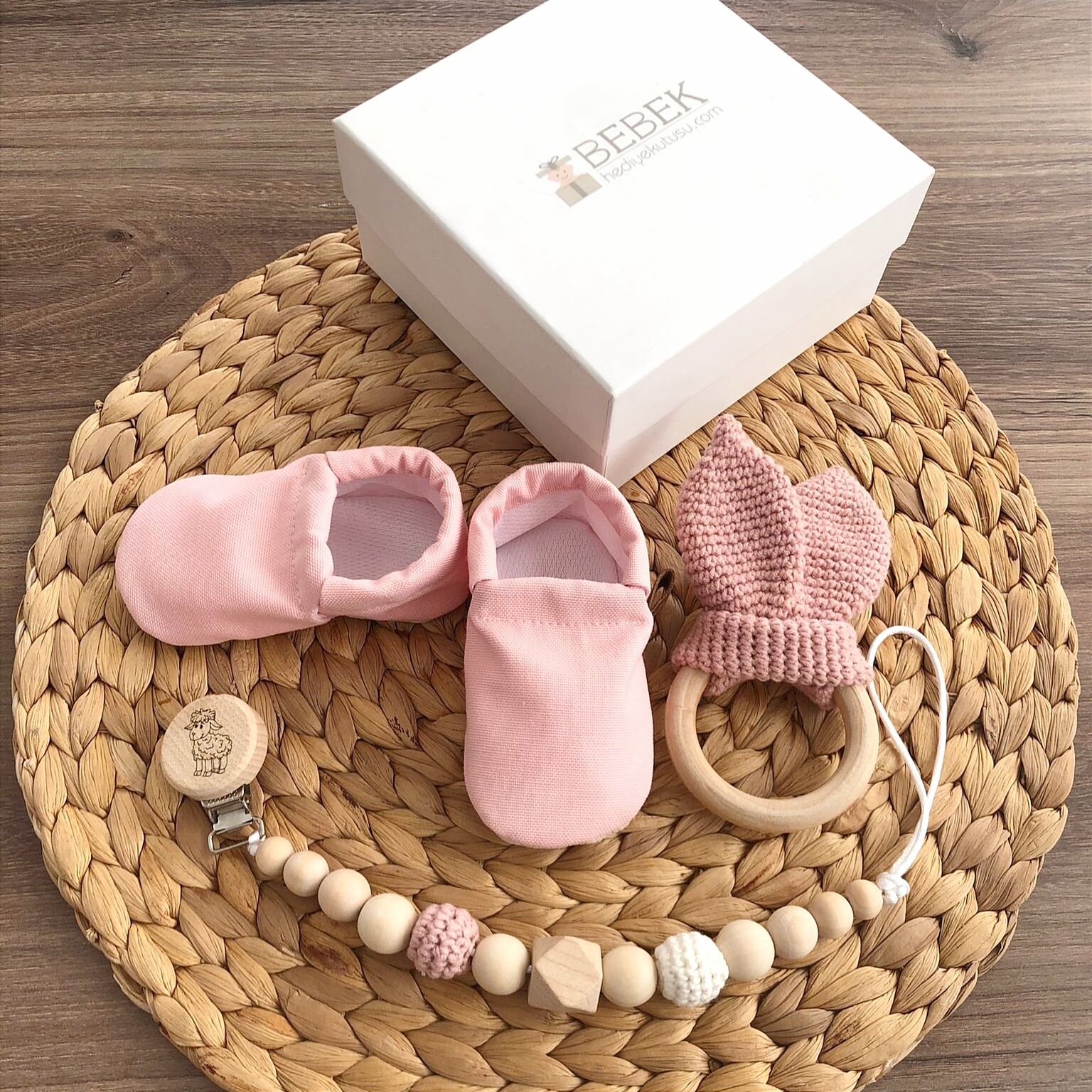 Patikli Mini Kız Bebek Seti