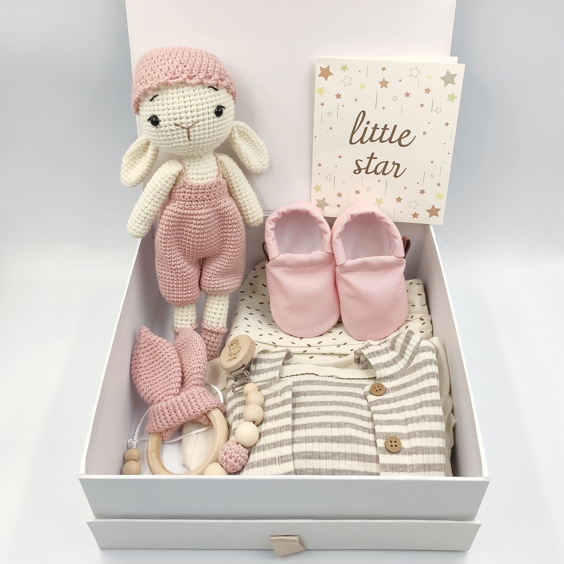 Bebek Hediye Seti - Kız Bebek Hediye Sepeti