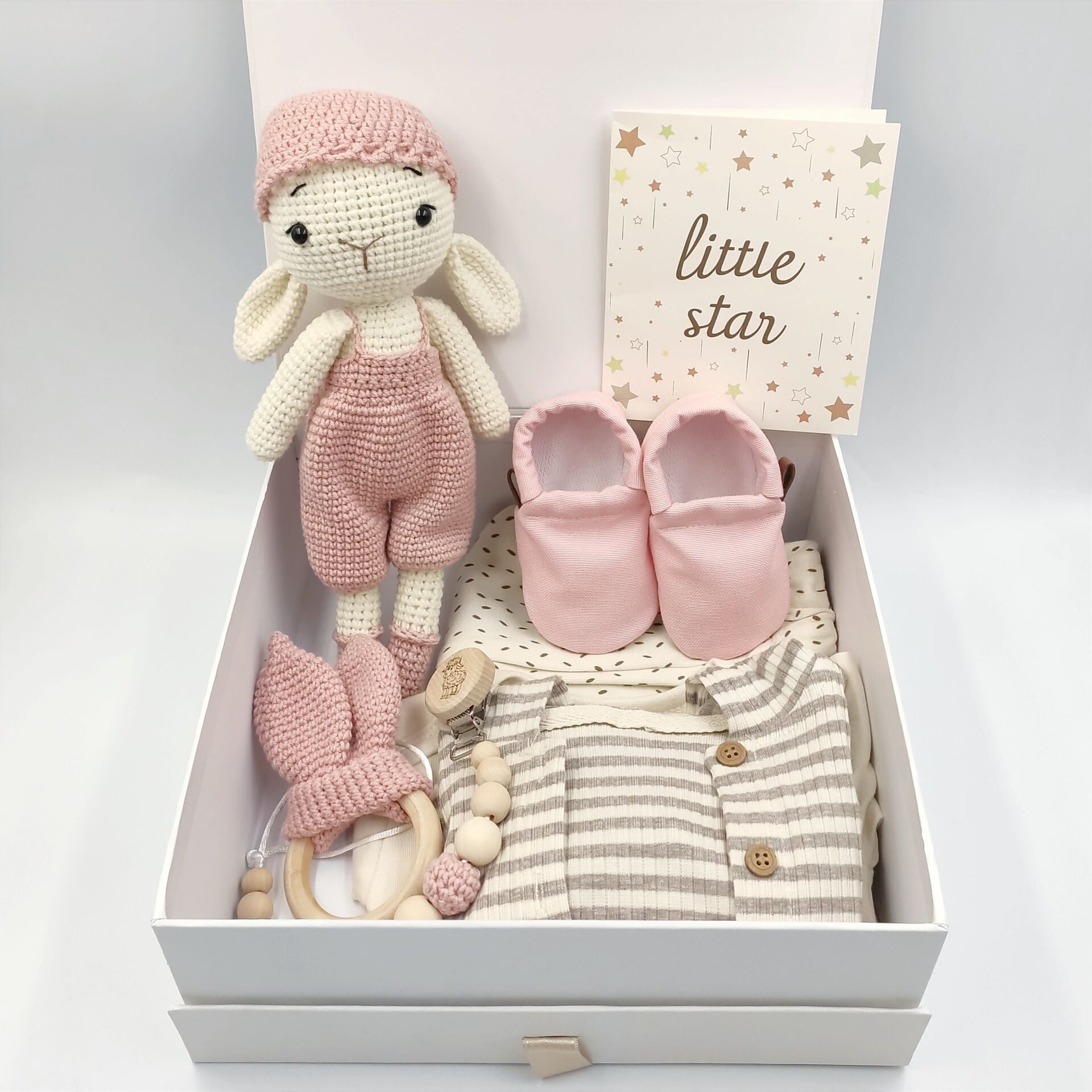 Bebek Hediye Seti - Kız Bebek Hediye Sepeti