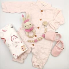 Pembe Tulumlu Kız Bebek Hediye Seti